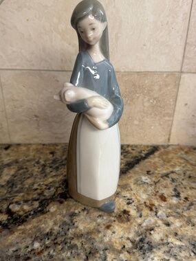 Lladro Porcelain Figurine #1011 Girl  Woman With Pig 7” Glossy - Spain